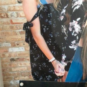 Shirt, can be worn as off shoulder dress